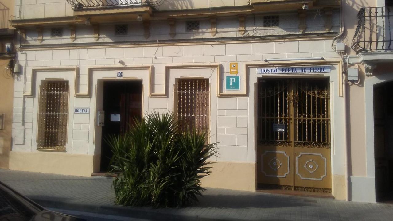 Hostal Porta De Ferro Sant Boi de Llobregat Zewnętrze zdjęcie